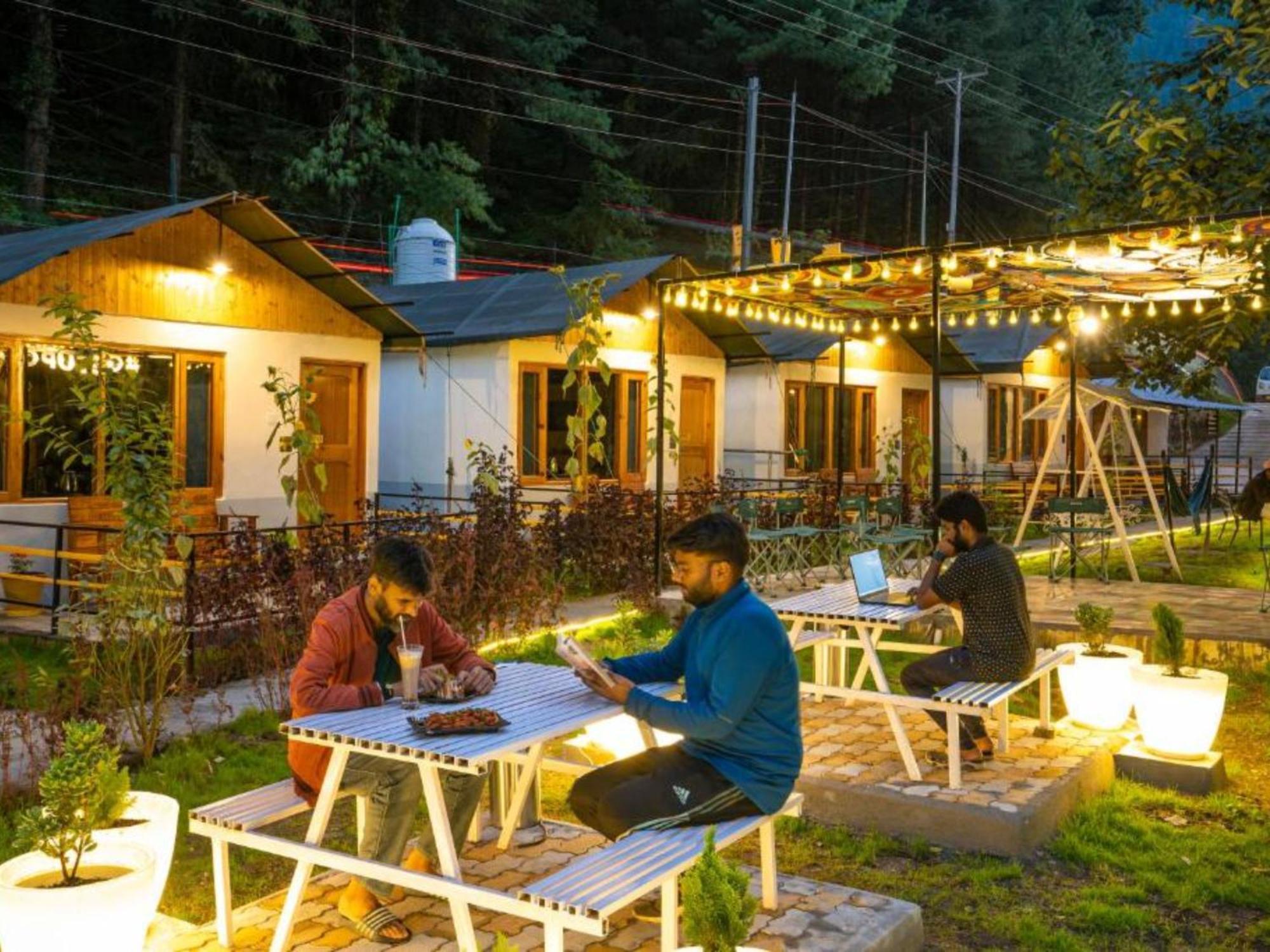 The Hosteller Kasol, Riverside Dış mekan fotoğraf
